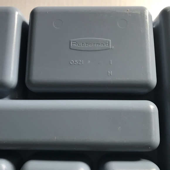 Rubbermaid Large Cutlery Tray - Picture 4 of 4